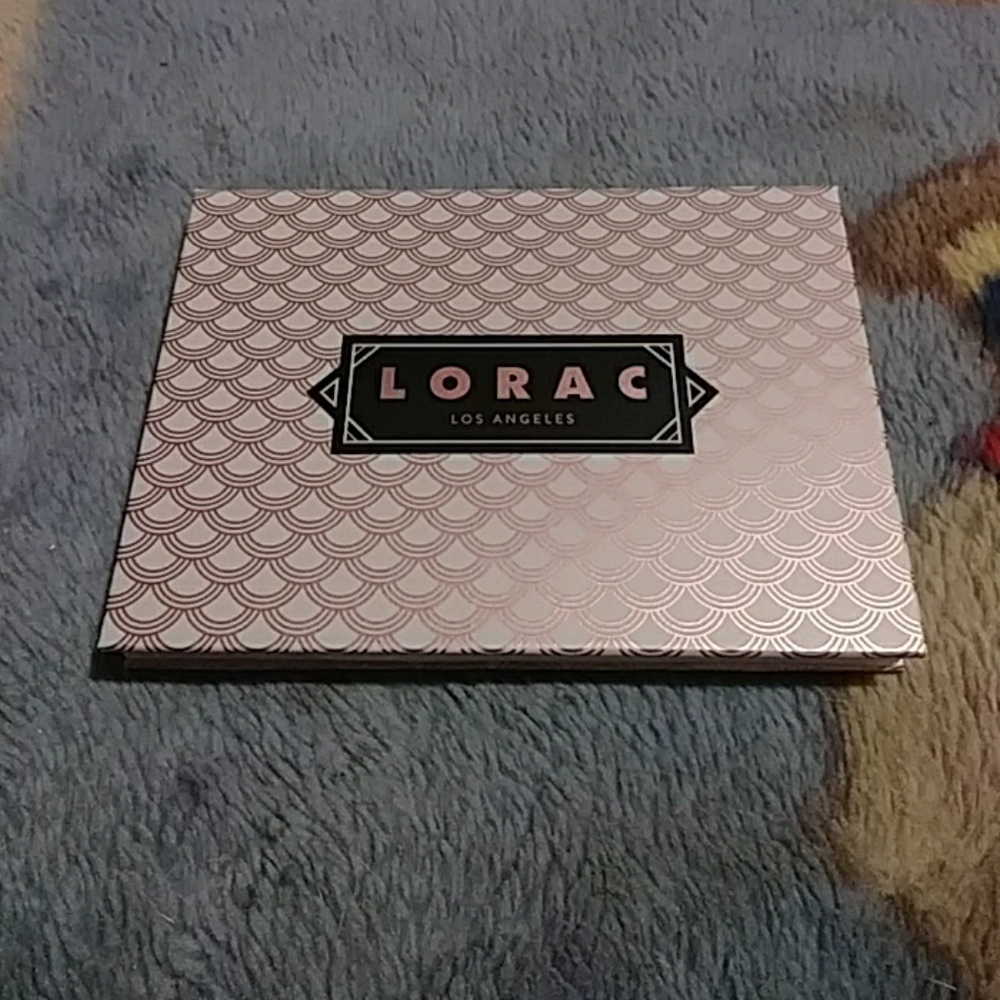 Lorac Eyeshadow Palette
